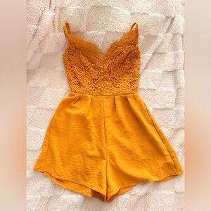 Fashion nova romper size XS